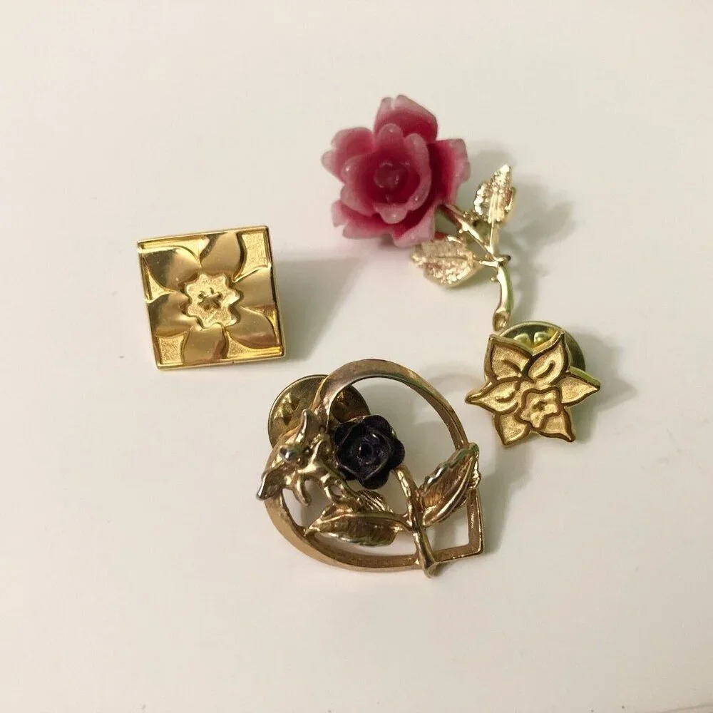 Lot of 4 Flower Pins Brooches Angel Rose Floral